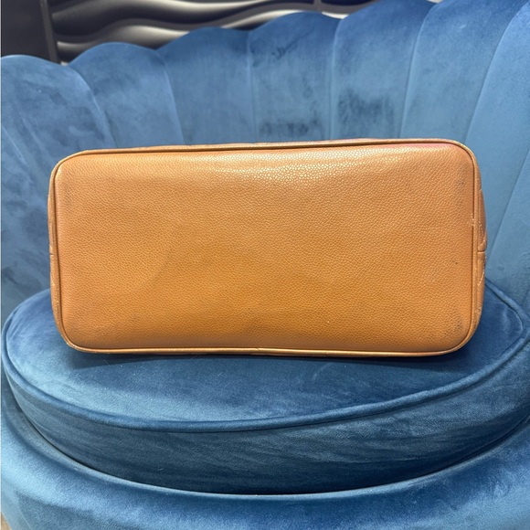 AUTHENTIC Chanel Caviar Leather Medallion Tote - Picture 8 of 12